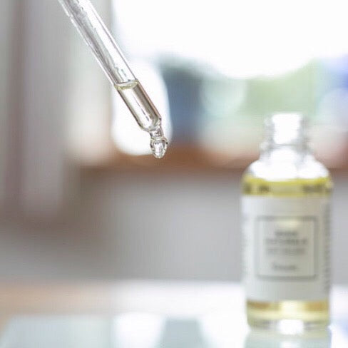 How to use face oil in your skin care routine